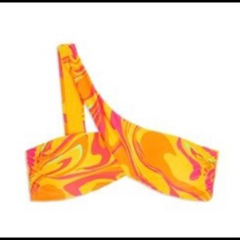 Fun retro two piece bikini 👙